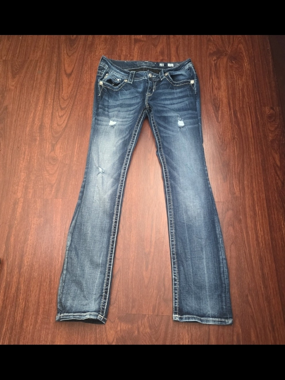 Premium Miss Me Jeans W28 — Pristine Condition